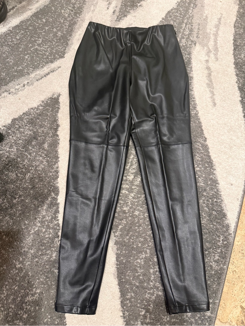 Lisa Rinna Black Faux Leather Pants - Sleek Tapered Fit